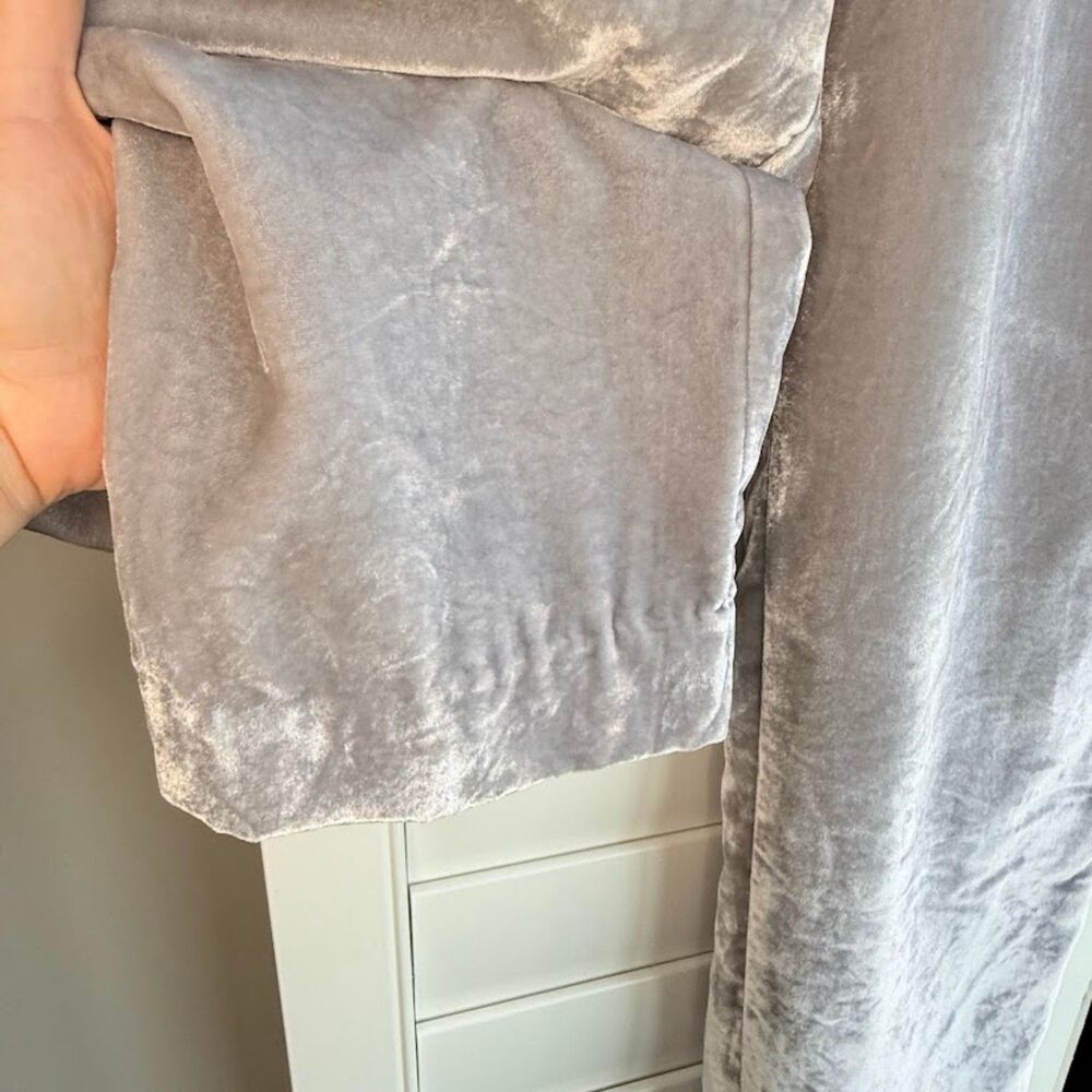 Crushed Velvet Relaxed Fit Tapered Leg Cropped Pant in Silver Grey size Medium - Picture 6 of 10